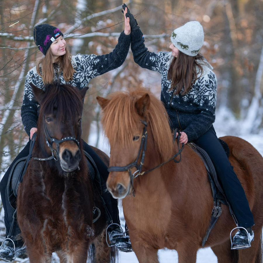 Icelandic wool cardigan Kidka HGG